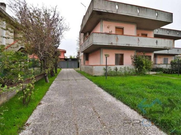 casa indipendente in vendita a Casciana Terme Lari in zona Lavaiano