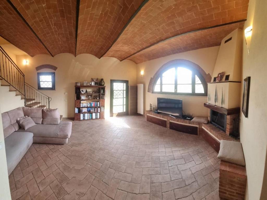 casa indipendente in vendita a Casciana Terme Lari in zona Perignano