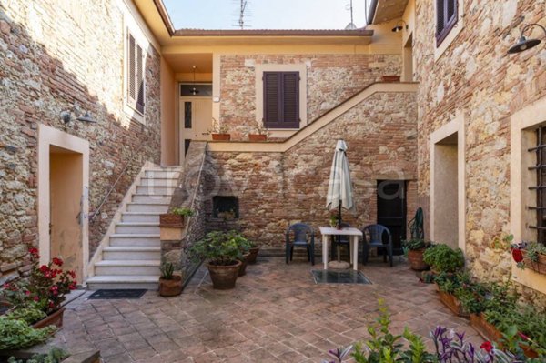 appartamento in vendita a Casciana Terme Lari in zona Lari