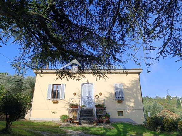 casa indipendente in vendita a Casciana Terme Lari