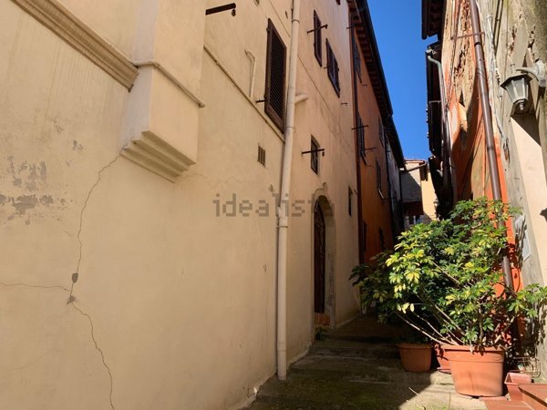 casa indipendente in vendita a Casciana Terme Lari in zona Cevoli