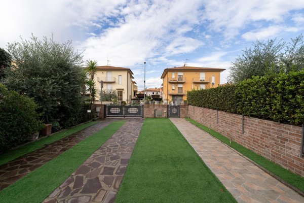 casa indipendente in vendita a Casciana Terme Lari