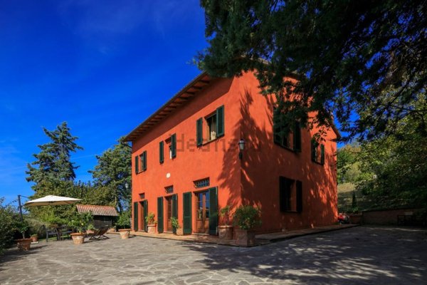 casa indipendente in vendita a Casciana Terme Lari in zona Lari