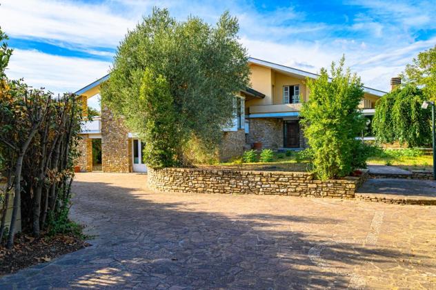 casa indipendente in vendita a Casciana Terme Lari in zona Perignano