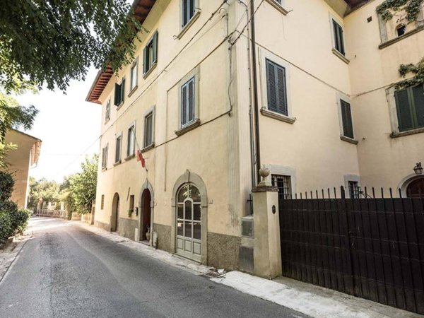casa indipendente in vendita a Casciana Terme Lari in zona Cevoli