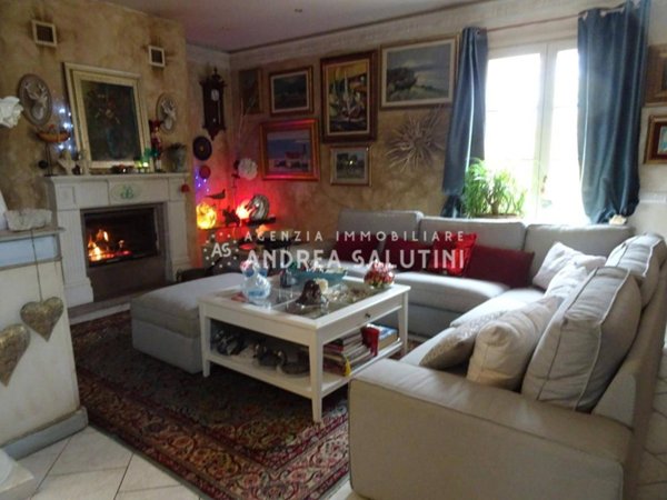 casa indipendente in vendita a Casciana Terme Lari in zona Lari