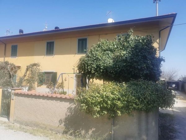 appartamento in vendita a Casciana Terme Lari in zona Lari