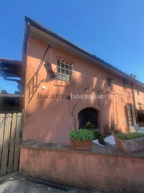 casa indipendente in vendita a Casciana Terme Lari in zona Ceppato