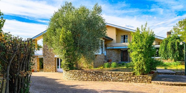 casa indipendente in vendita a Casciana Terme Lari in zona Perignano