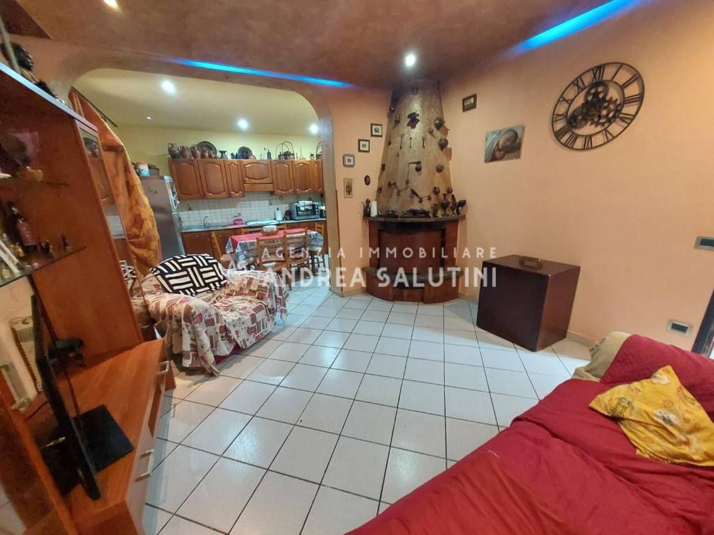 casa indipendente in vendita a Casciana Terme Lari in zona Casciana Terme
