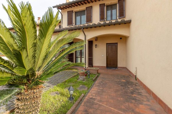 casa indipendente in vendita a Casciana Terme Lari in zona Perignano