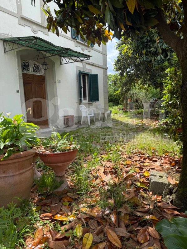 casa indipendente in vendita a Casciana Terme Lari in zona Perignano