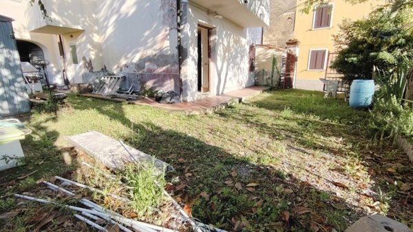 casa indipendente in vendita a Casciana Terme Lari in zona Cevoli
