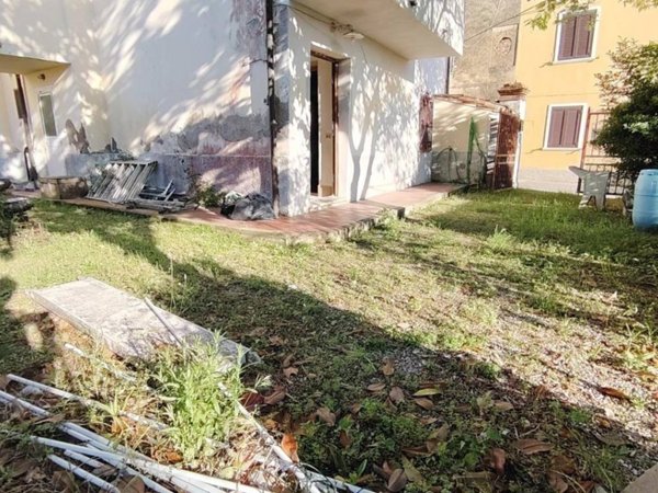 casa indipendente in vendita a Casciana Terme Lari in zona Cevoli