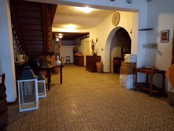 casa indipendente in vendita a Casciana Terme Lari in zona Lari