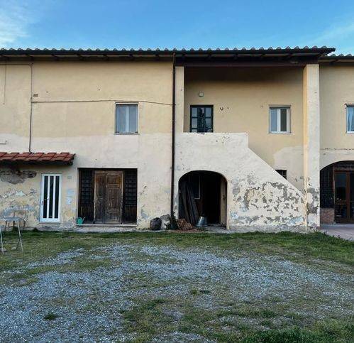 casa indipendente in vendita a Casciana Terme Lari in zona Perignano