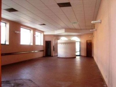 negozio in vendita a Casciana Terme Lari