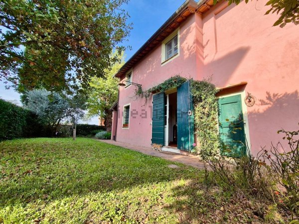 esavano in vendita a Casciana Terme Lari in zona Perignano