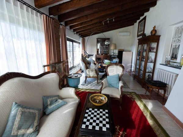casa indipendente in vendita a Casciana Terme Lari in zona Lari