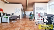 locale commerciale in vendita a Casciana Terme Lari in zona Perignano