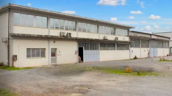 capannone in vendita a Casciana Terme Lari in zona Perignano