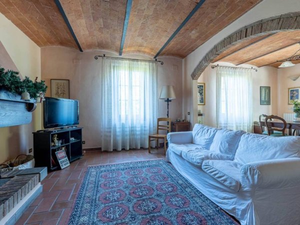 casa indipendente in vendita a Casciana Terme Lari in zona Cevoli