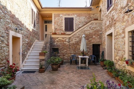 appartamento in vendita a Casciana Terme Lari in zona Lari