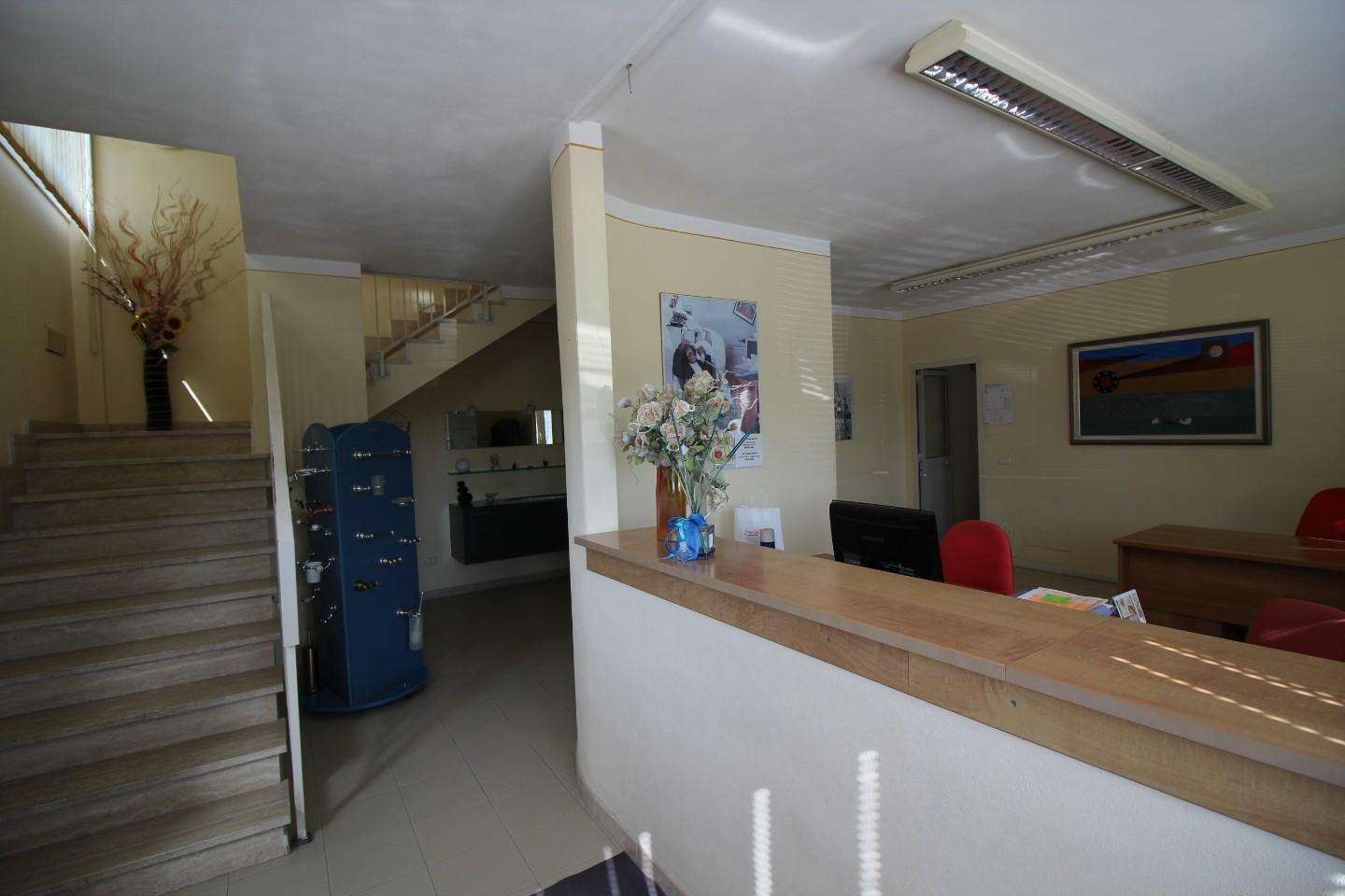 capannone in vendita a Casciana Terme Lari in zona Perignano