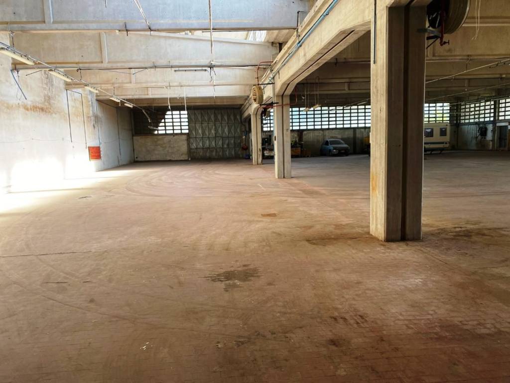 capannone in vendita a Casciana Terme Lari