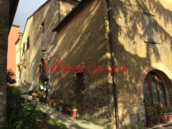 casa indipendente in vendita a Casciana Terme Lari in zona Casciana Terme