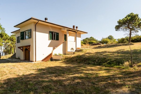 casa indipendente in vendita a Casciana Terme Lari in zona Collemontanino