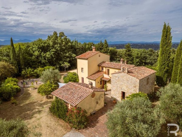casa indipendente in vendita a Casciana Terme Lari in zona Lari