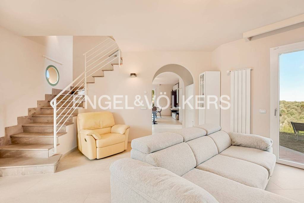 casa indipendente in vendita a Casciana Terme Lari in zona Boschi