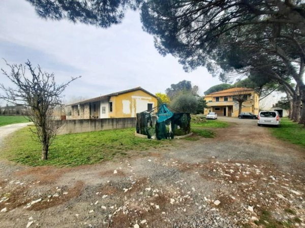casa indipendente in vendita a Casciana Terme Lari in zona Perignano