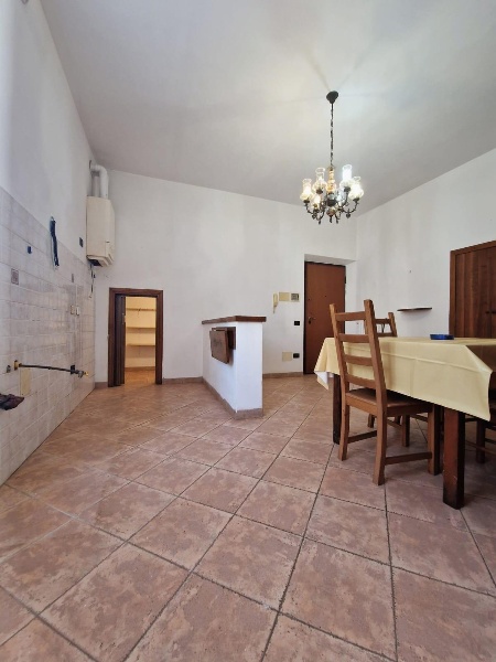 appartamento in vendita a Casciana Terme Lari in zona Usigliano