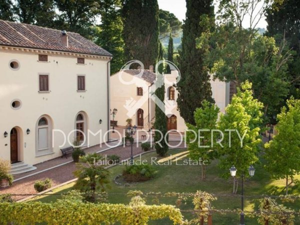 negozio in vendita a Casciana Terme Lari in zona Casciana Terme