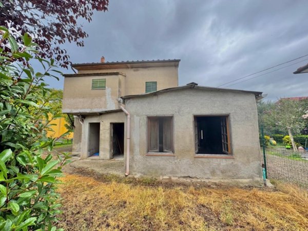 casa indipendente in vendita a Casciana Terme Lari