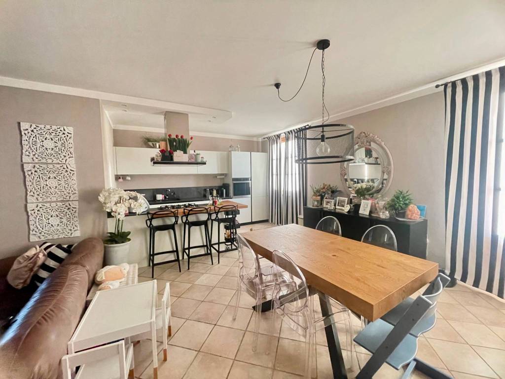 casa indipendente in vendita a Casciana Terme Lari in zona Perignano
