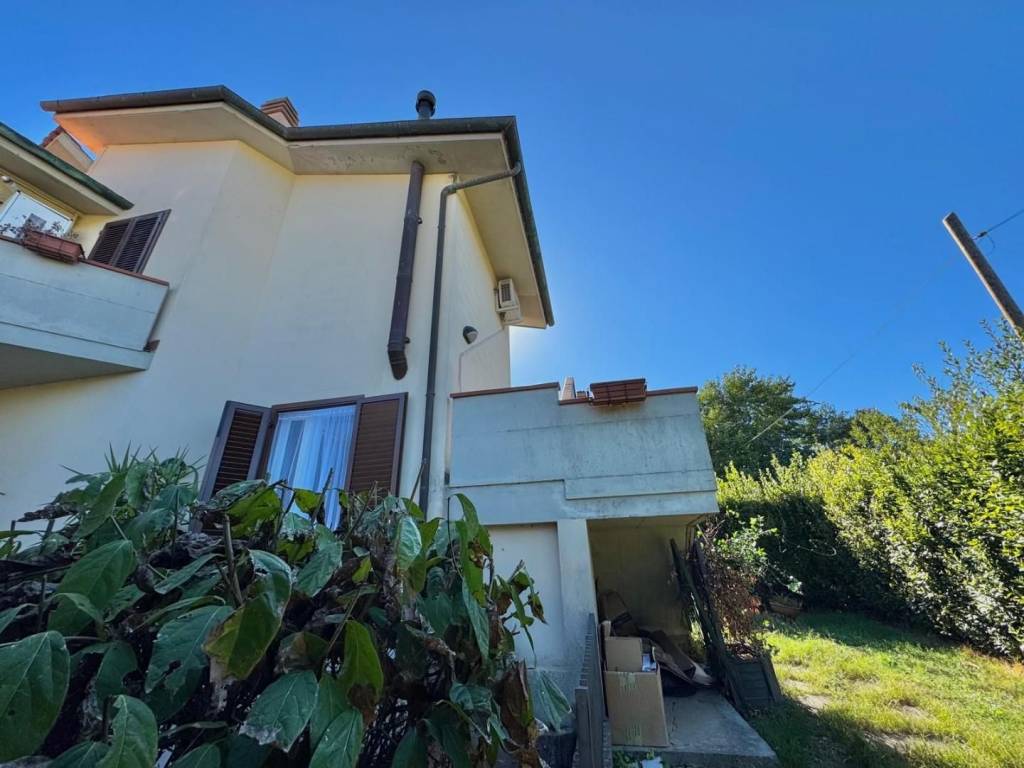 appartamento in vendita a Casciana Terme Lari in zona Casciana Terme