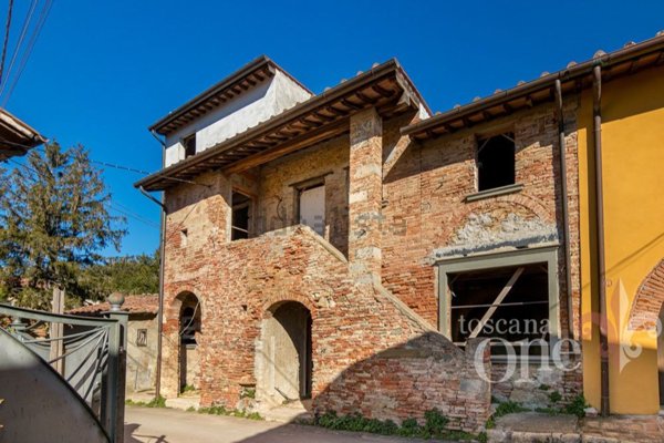 casa indipendente in vendita a Casciana Terme Lari in zona Querceto