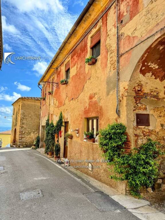 casa indipendente in vendita a Casciana Terme Lari in zona Parlascio