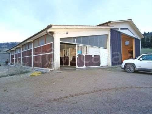 locale commerciale in vendita a Casciana Terme Lari in zona Casciana Terme