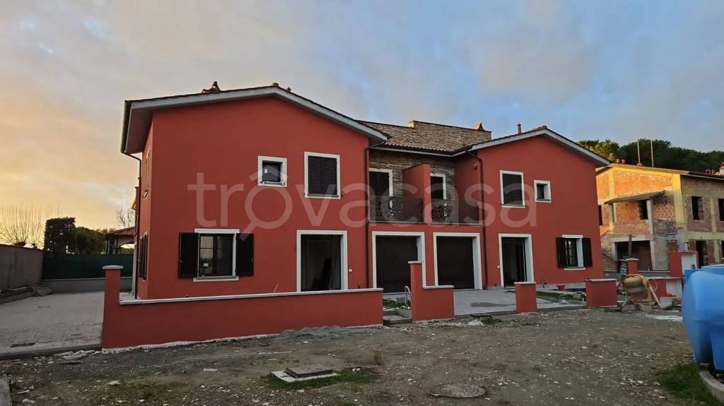 casa indipendente in vendita a Casciana Terme Lari in zona Perignano