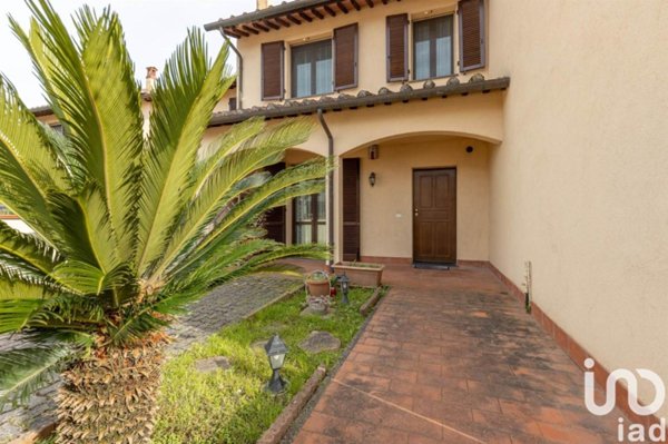 casa indipendente in vendita a Casciana Terme Lari in zona Lari