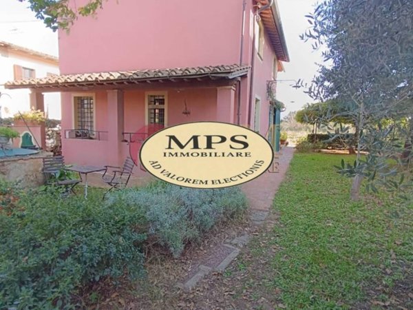 casa indipendente in vendita a Casciana Terme Lari in zona Spinelli