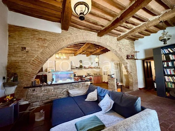 appartamento in vendita a Casciana Terme Lari in zona Casciana Alta