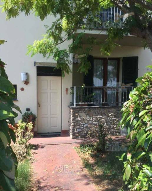 appartamento in vendita a Casciana Terme Lari in zona Lavaiano