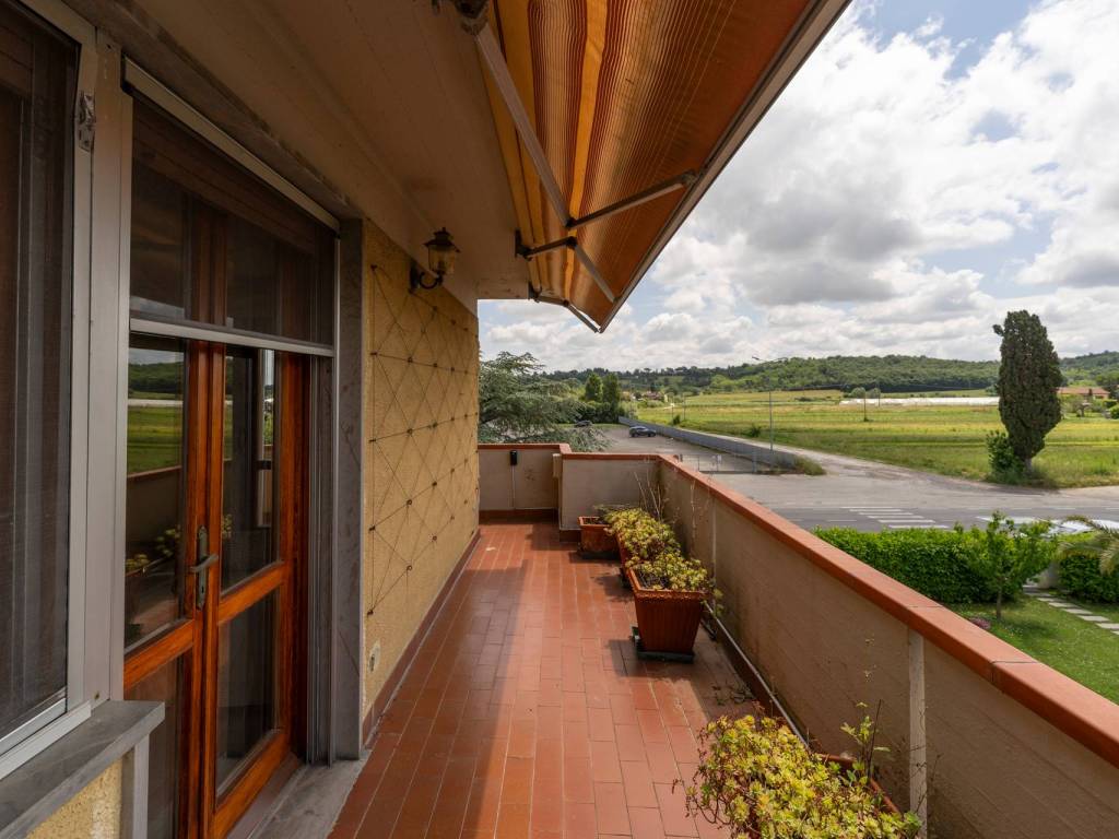 appartamento in vendita a Casciana Terme Lari in zona Perignano