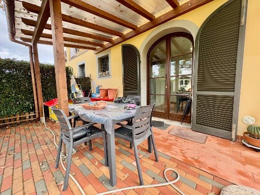 casa indipendente in vendita a Casciana Terme Lari in zona Quattro Strade