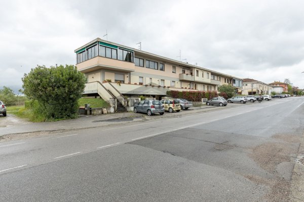 appartamento in vendita a Casciana Terme Lari in zona Perignano